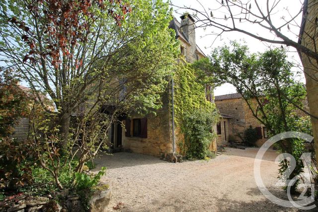 Afficher la photo en grand maison à vendre - 11 pièces - 263.15 m2 - PRATS DE CARLUX - 24 - AQUITAINE - Century 21 Patrimoine 24
