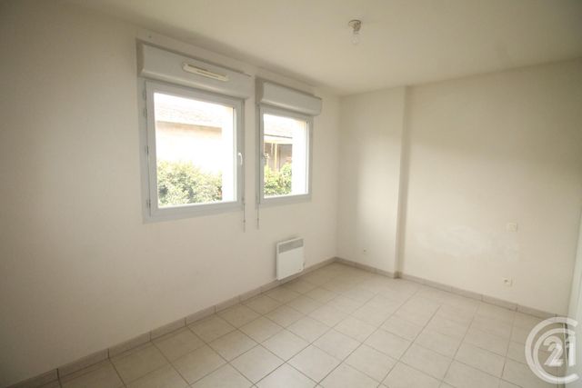 Appartement F3 à vendre - 3 pièces - 60.89 m2 - SARLAT LA CANEDA - 24 - AQUITAINE - Century 21 Patrimoine 24 Appartement F3 à vendre - 3 pièces - 60.89 m2 - SARLAT LA CANEDA - 24 - AQUITAINE - Century 21 Patrimoine 24