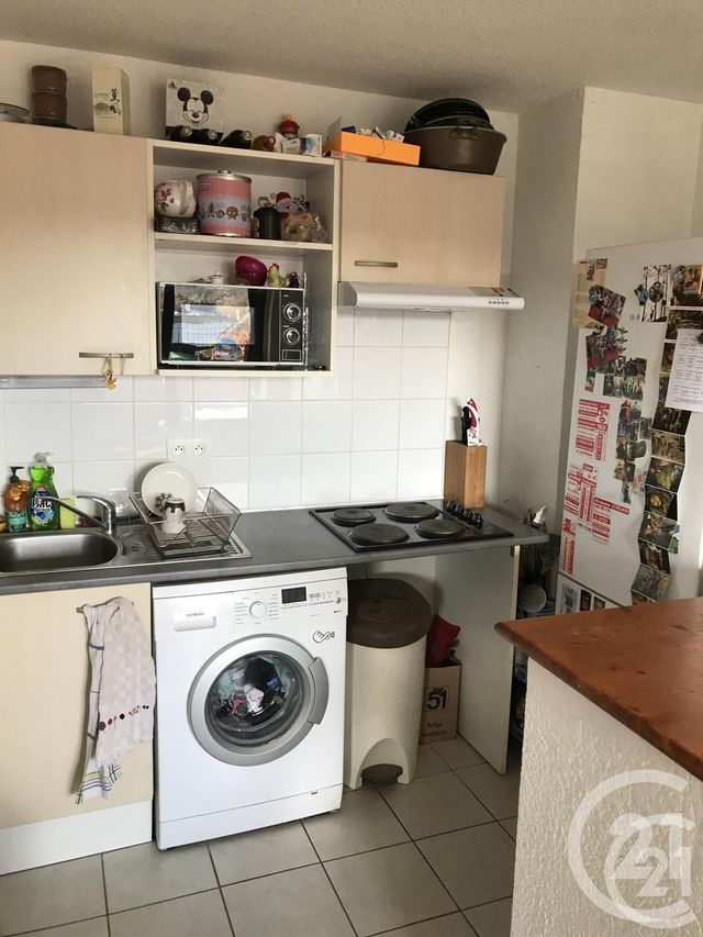 Appartement F3 à vendre - 3 pièces - 57.0 m2 - SARLAT LA CANEDA - 24 - AQUITAINE - Century 21 Patrimoine 24 Appartement F3 à vendre - 3 pièces - 57.0 m2 - SARLAT LA CANEDA - 24 - AQUITAINE - Century 21 Patrimoine 24