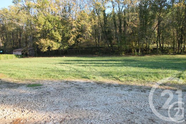 Afficher la photo en grand terrain à vendre - 1223.0 m2 - MEYRALS - 24 - AQUITAINE - Century 21 Patrimoine 24