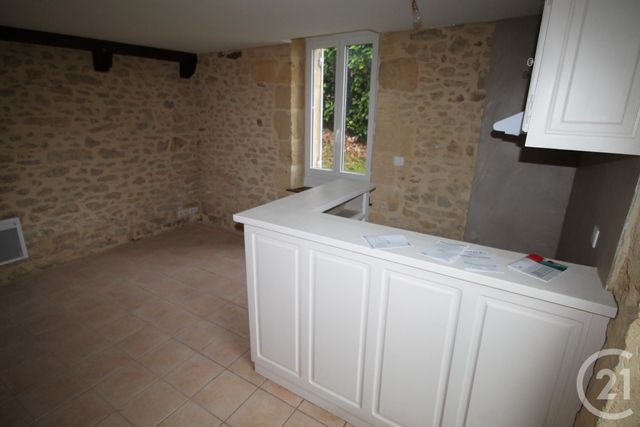 Appartement F2 à louer - 2 pièces - 36.14 m2 - SARLAT LA CANEDA - 24 - AQUITAINE - Century 21 Patrimoine 24 Appartement F2 à louer - 2 pièces - 36.14 m2 - SARLAT LA CANEDA - 24 - AQUITAINE - Century 21 Patrimoine 24