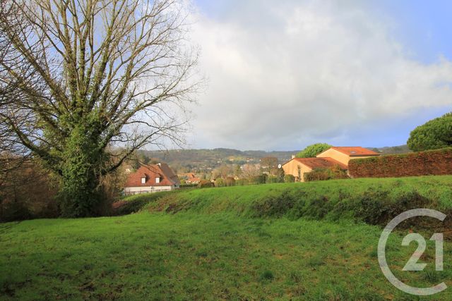 Afficher la photo en grand terrain à vendre - 2490.0 m2 - SARLAT LA CANEDA - 24 - AQUITAINE - Century 21 Patrimoine 24