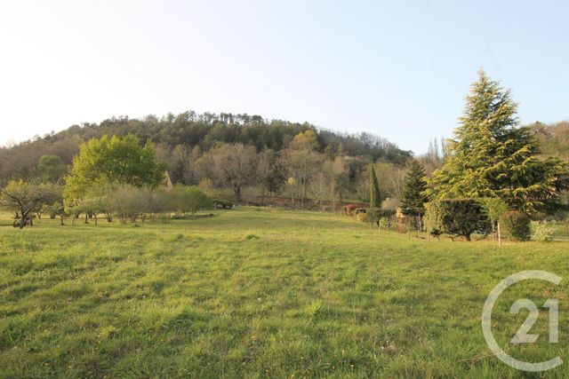Afficher la photo en grand terrain à vendre - 2251.0 m2 - ST VINCENT DE COSSE - 24 - AQUITAINE - Century 21 Patrimoine 24