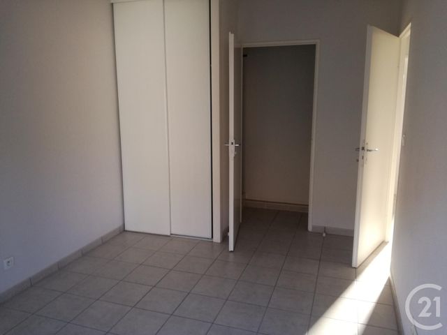 Afficher la photo en grand Appartement F3 à vendre - 3 pièces - 66.0 m2 - SARLAT LA CANEDA - 24 - AQUITAINE - Century 21 Patrimoine 24