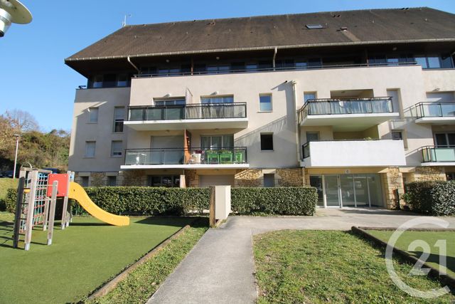 Afficher la photo en grand Appartement F3 à vendre - 3 pièces - 66.0 m2 - SARLAT LA CANEDA - 24 - AQUITAINE - Century 21 Patrimoine 24