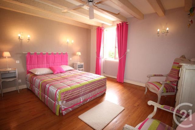 maison à vendre - 9 pièces - 251.73 m2 - ST VINCENT LE PALUEL - 24 - AQUITAINE - Century 21 Patrimoine 24 maison à vendre - 9 pièces - 251.73 m2 - ST VINCENT LE PALUEL - 24 - AQUITAINE - Century 21 Patrimoine 24