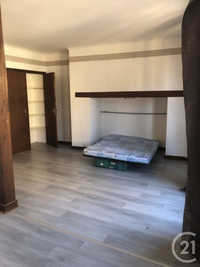 Afficher la photo en grand Studio à louer - 1 pièce - 33.53 m2 - SARLAT LA CANEDA - 24 - AQUITAINE - Century 21 Patrimoine 24