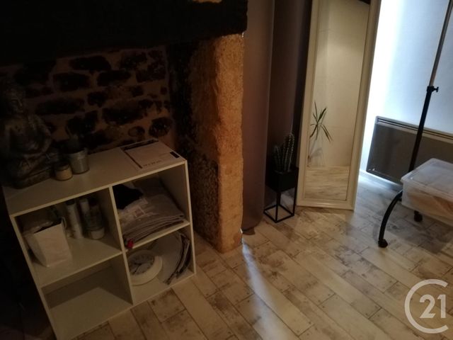 Afficher la photo en grand Studio à louer - 1 pièce - 28.9 m2 - SARLAT LA CANEDA - 24 - AQUITAINE - Century 21 Patrimoine 24