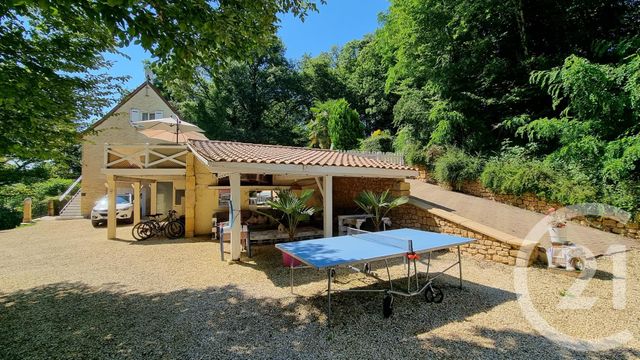 maison à vendre - 16 pièces - 266.8 m2 - SARLAT LA CANEDA - 24 - AQUITAINE - Century 21 Patrimoine 24
