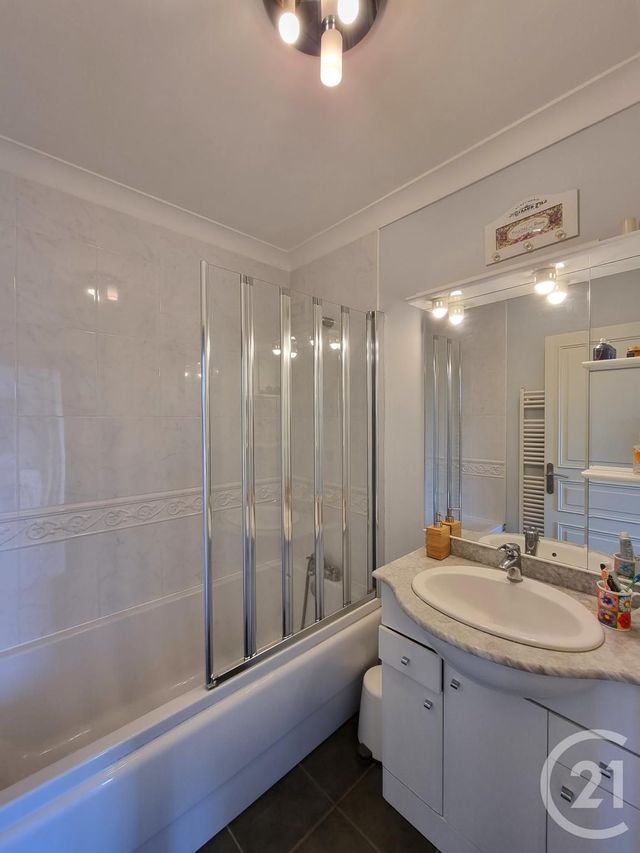 maison à vendre - 8 pièces - 170.0 m2 - CENAC ET ST JULIEN - 24 - AQUITAINE - Century 21 Patrimoine 24