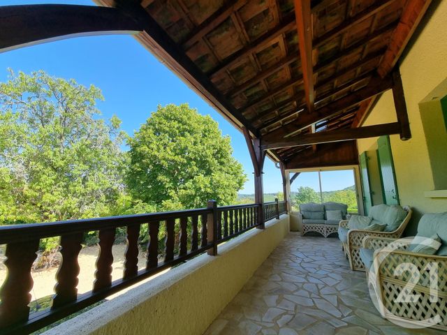 maison à vendre - 8 pièces - 170.0 m2 - CENAC ET ST JULIEN - 24 - AQUITAINE - Century 21 Patrimoine 24