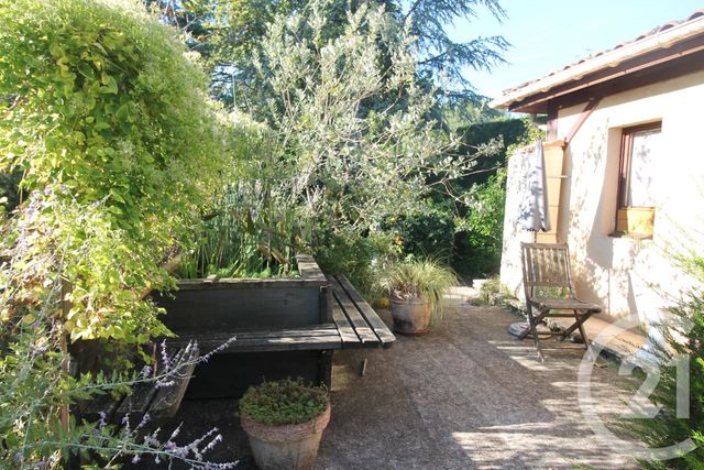 Studio à louer - 1 pièce - 15.65 m2 - SARLAT LA CANEDA - 24 - AQUITAINE - Century 21 Patrimoine 24