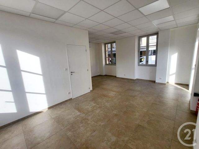 commerce à louer - 29.48 m2 - ST CYPRIEN - 24 - AQUITAINE - Century 21 Patrimoine 24