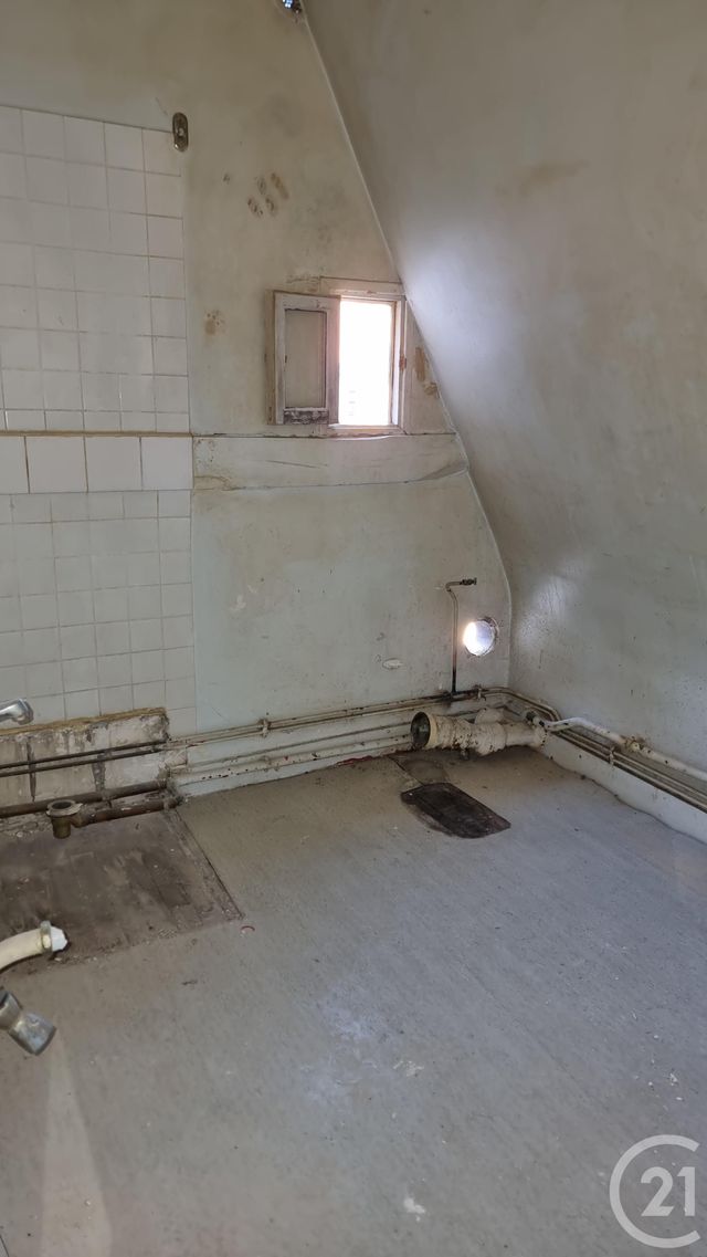 Afficher la photo en grand Appartement Duplex à vendre - 3 pièces - 39.0 m2 - SARLAT LA CANEDA - 24 - AQUITAINE - Century 21 Patrimoine 24