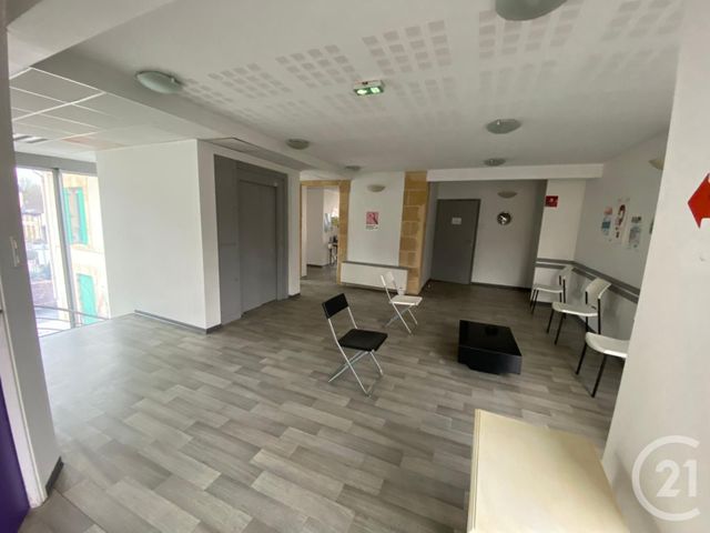 entreprise à louer - 17.1 m2 - SARLAT LA CANEDA - 24 - AQUITAINE - Century 21 Patrimoine 24