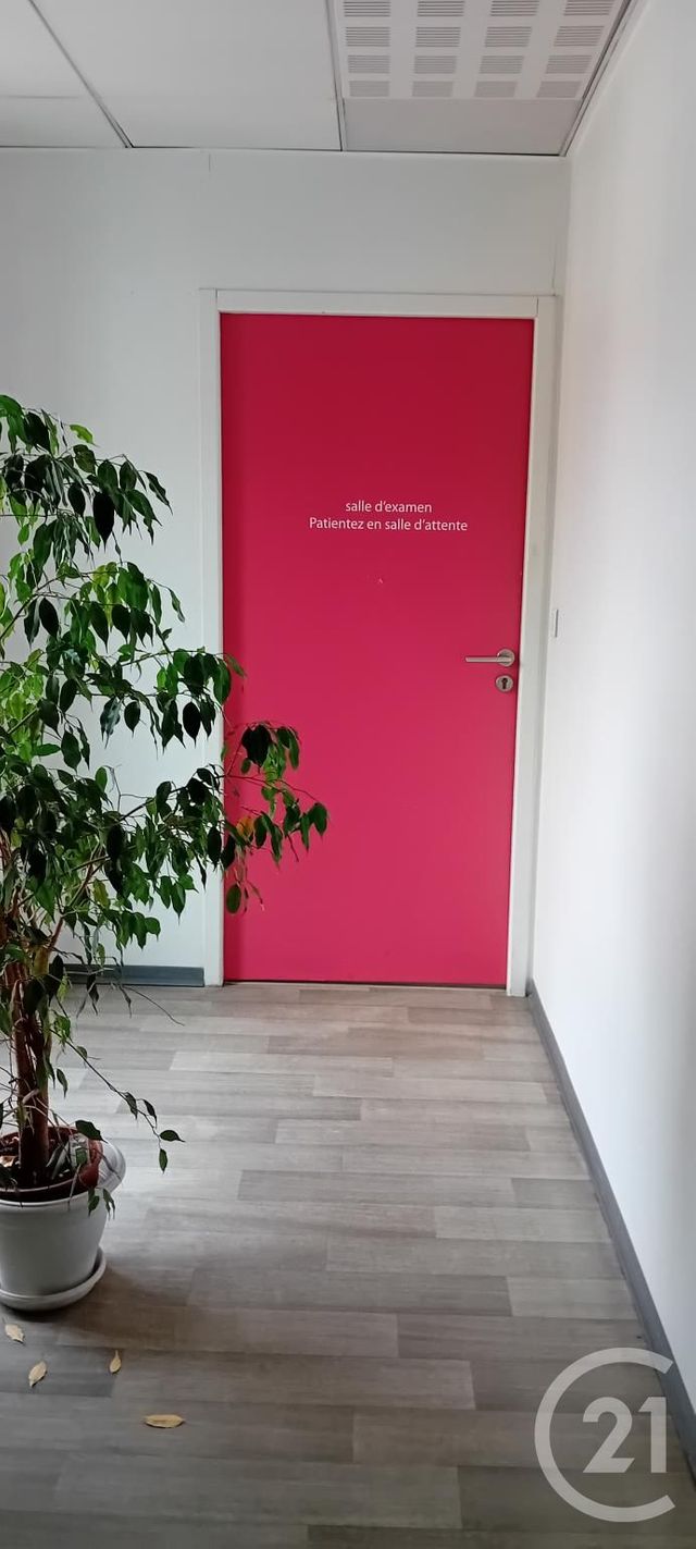 Appartement Local à louer - 1 pièce - 29.4 m2 - SARLAT LA CANEDA - 24 - AQUITAINE - Century 21 Patrimoine 24