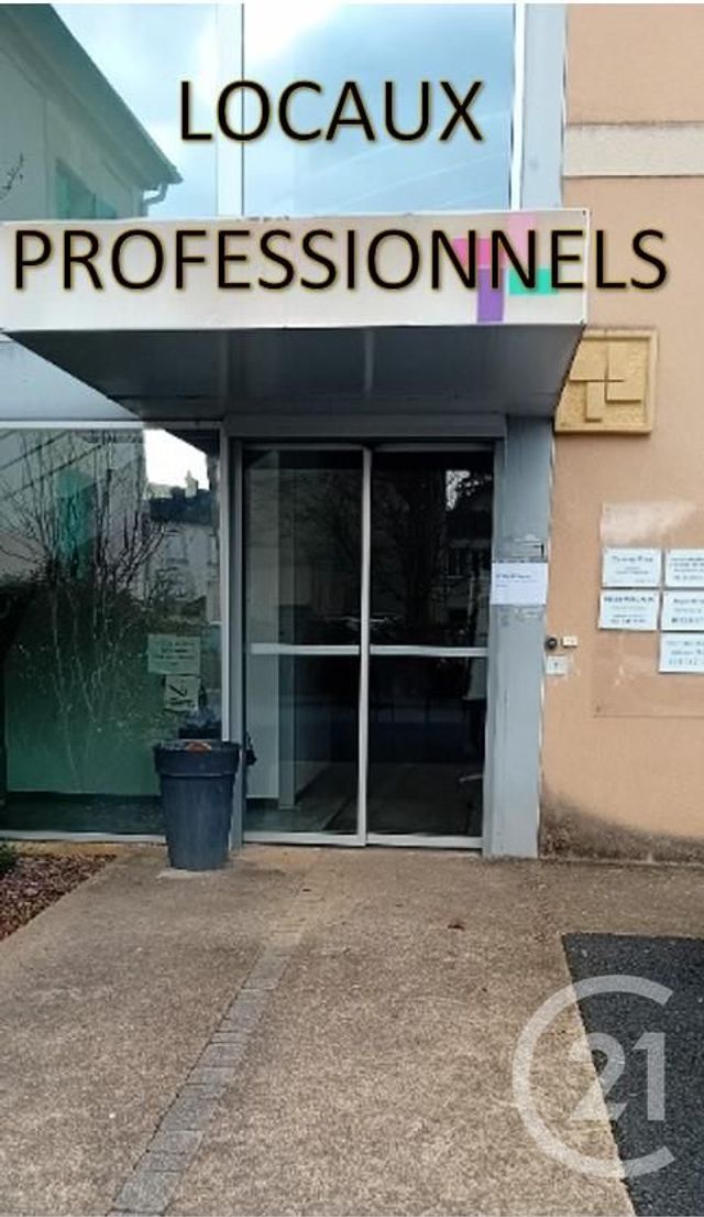 Appartement Local à louer - 1 pièce - 29.4 m2 - SARLAT LA CANEDA - 24 - AQUITAINE - Century 21 Patrimoine 24