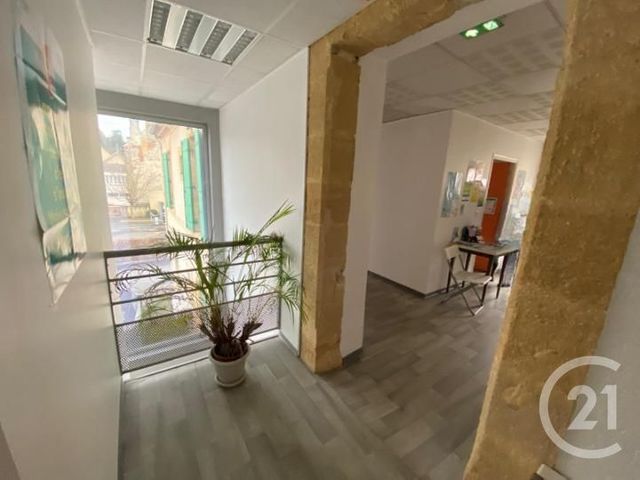 Afficher la photo en grand Appartement Local à louer - 1 pièce - 17.1 m2 - SARLAT LA CANEDA - 24 - AQUITAINE - Century 21 Patrimoine 24