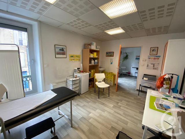 Afficher la photo en grand Appartement Local à louer - 1 pièce - 17.1 m2 - SARLAT LA CANEDA - 24 - AQUITAINE - Century 21 Patrimoine 24