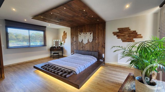 maison à vendre - 8 pièces - 211.0 m2 - MEYRALS - 24 - AQUITAINE - Century 21 Patrimoine 24