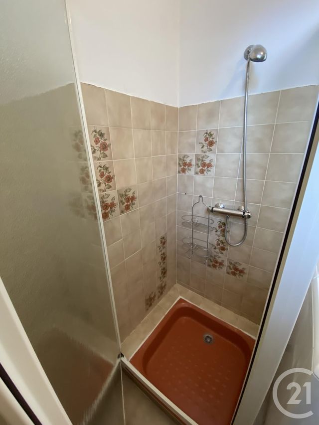 Afficher la photo en grand maison à louer - 5 pièces - 96.32 m2 - VEYRINES DE DOMME - 24 - AQUITAINE - Century 21 Patrimoine 24