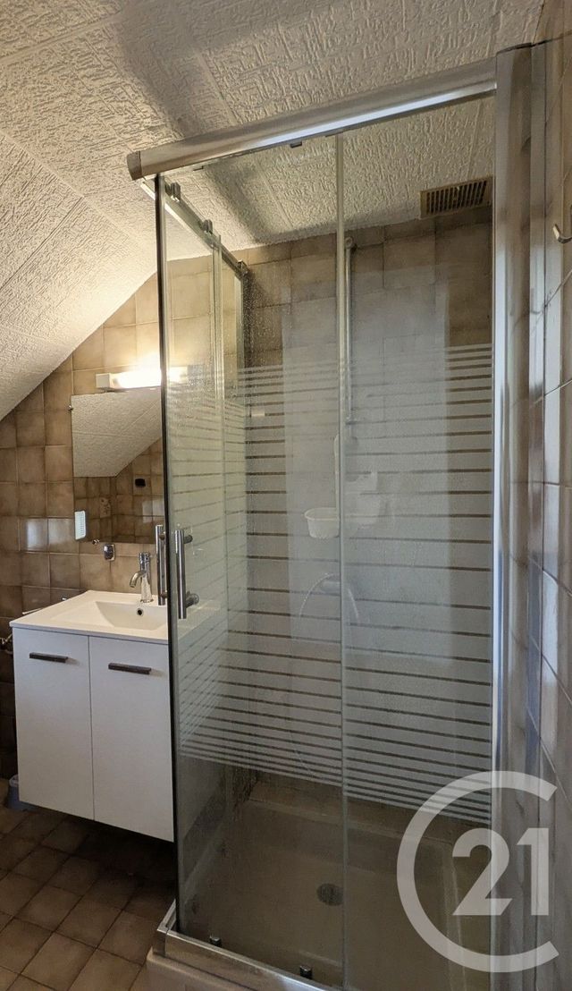 Appartement T1 à vendre - 1 pièce - 33.65 m2 - ST GENIES - 24 - AQUITAINE - Century 21 Patrimoine 24