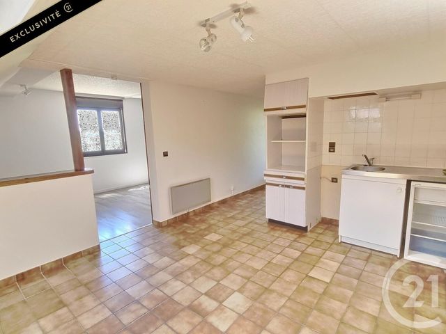 Appartement T1 à vendre - 1 pièce - 33.65 m2 - ST GENIES - 24 - AQUITAINE - Century 21 Patrimoine 24