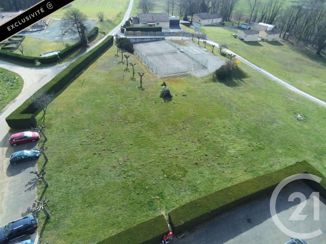 Appartement T1 à vendre - 1 pièce - 33.65 m2 - ST GENIES - 24 - AQUITAINE - Century 21 Patrimoine 24