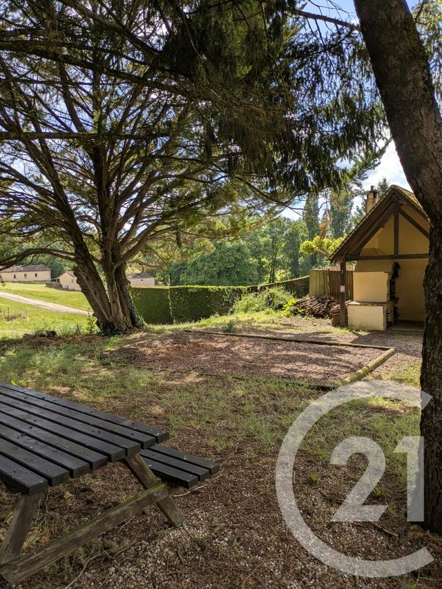 Appartement T1 à vendre - 1 pièce - 33.65 m2 - ST GENIES - 24 - AQUITAINE - Century 21 Patrimoine 24