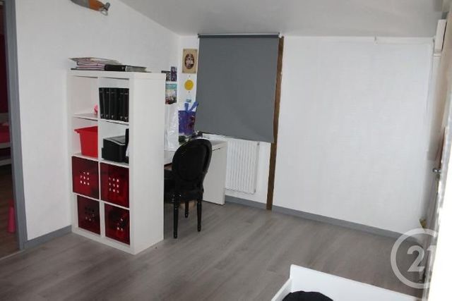 Afficher la photo en grand maison à louer - 5 pièces - 115.24 m2 - CENAC ET ST JULIEN - 24 - AQUITAINE - Century 21 Patrimoine 24