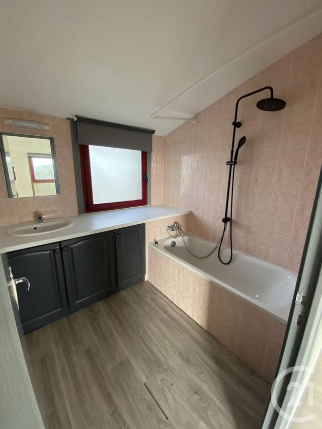 maison à louer - 5 pièces - 115.24 m2 - CENAC ET ST JULIEN - 24 - AQUITAINE - Century 21 Patrimoine 24