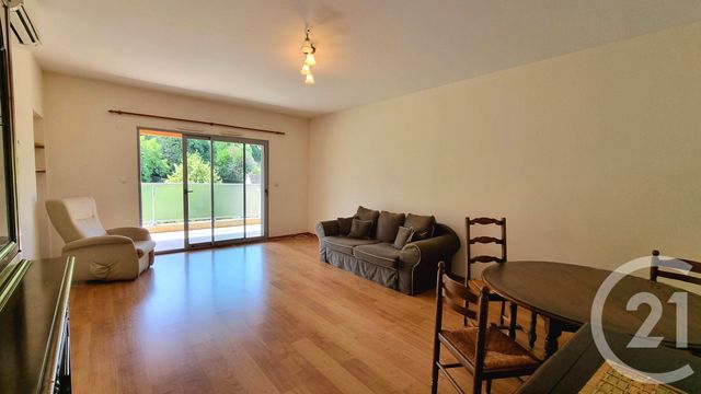 Appartement F3 à vendre - 3 pièces - 74.16 m2 - SARLAT LA CANEDA - 24 - AQUITAINE - Century 21 Patrimoine 24