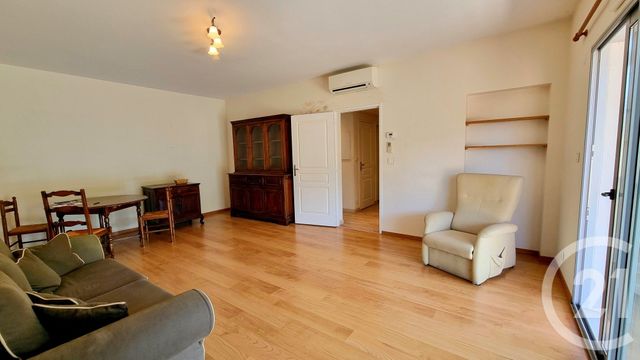 Appartement F3 à vendre - 3 pièces - 74.16 m2 - SARLAT LA CANEDA - 24 - AQUITAINE - Century 21 Patrimoine 24