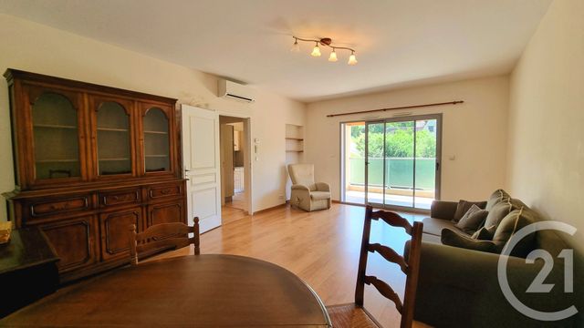 Appartement F3 à vendre - 3 pièces - 74.16 m2 - SARLAT LA CANEDA - 24 - AQUITAINE - Century 21 Patrimoine 24