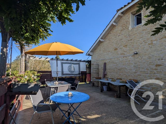 maison à vendre - 3 pièces - 67.13 m2 - SALIGNAC EYVIGUES - 24 - AQUITAINE - Century 21 Patrimoine 24