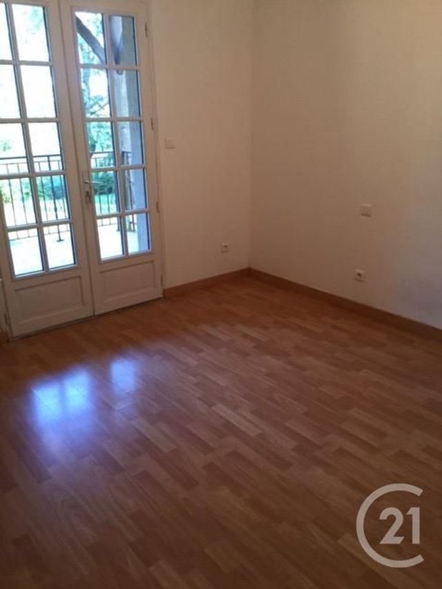 maison à louer - 7 pièces - 158.79 m2 - PEYZAC LE MOUSTIER - 24 - AQUITAINE - Century 21 Patrimoine 24