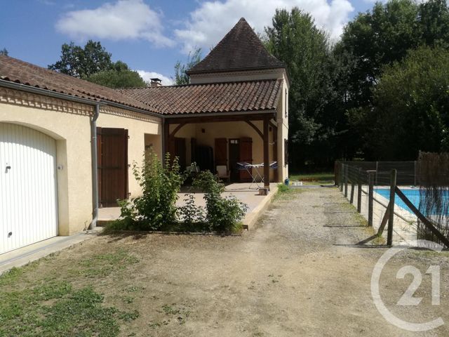 maison à louer - 7 pièces - 158.79 m2 - PEYZAC LE MOUSTIER - 24 - AQUITAINE - Century 21 Patrimoine 24