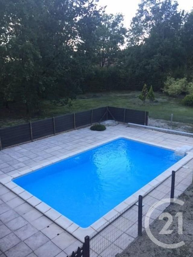 maison à louer - 7 pièces - 158.79 m2 - PEYZAC LE MOUSTIER - 24 - AQUITAINE - Century 21 Patrimoine 24