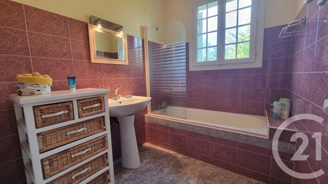 maison à vendre - 6 pièces - 119.7 m2 - VEZAC - 24 - AQUITAINE - Century 21 Patrimoine 24