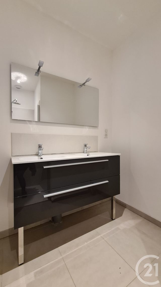 maison à louer - 4 pièces - 141.43 m2 - COUX ET BIGAROQUE MOUZENS - 24 - AQUITAINE - Century 21 Patrimoine 24