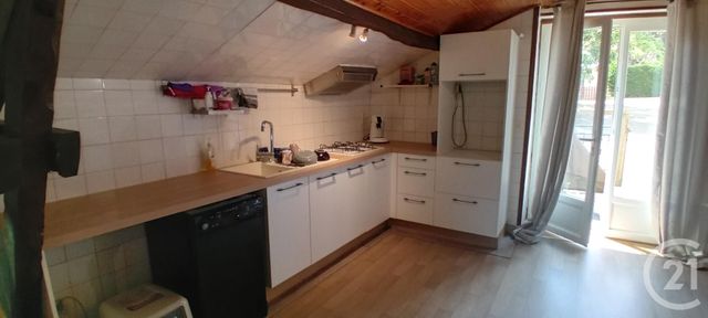 maison à louer - 4 pièces - 70.06 m2 - CENAC ET ST JULIEN - 24 - AQUITAINE - Century 21 Patrimoine 24