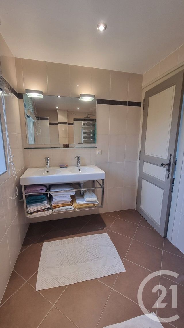 maison à vendre - 7 pièces - 150.72 m2 - VEYRINES DE DOMME - 24 - AQUITAINE - Century 21 Patrimoine 24