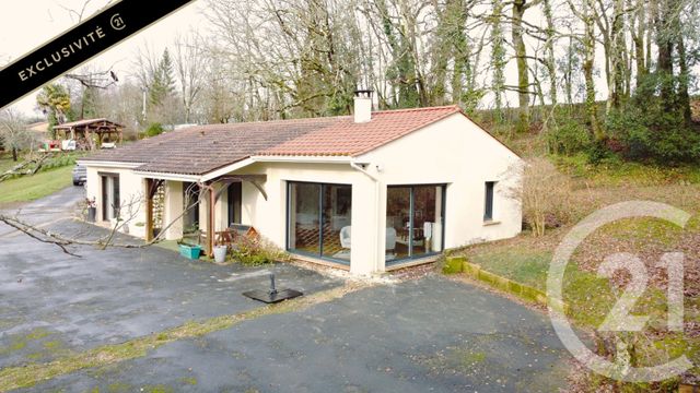 maison à vendre - 4 pièces - 114.7 m2 - CENAC ET ST JULIEN - 24 - AQUITAINE - Century 21 Patrimoine 24