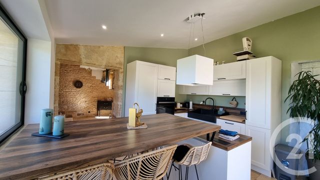 maison à vendre - 5 pièces - 135.3 m2 - ST GENIES - 24 - AQUITAINE - Century 21 Patrimoine 24
