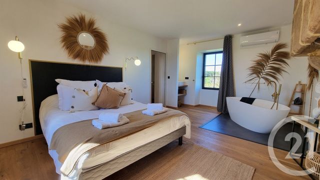 maison à vendre - 5 pièces - 135.3 m2 - ST GENIES - 24 - AQUITAINE - Century 21 Patrimoine 24