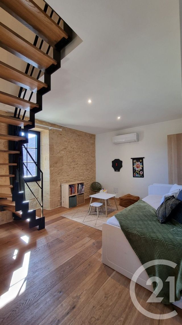 maison à vendre - 5 pièces - 135.3 m2 - ST GENIES - 24 - AQUITAINE - Century 21 Patrimoine 24
