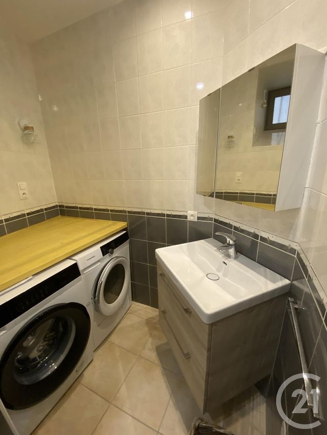 Appartement à louer - 3 pièces - 58.77 m2 - SARLAT LA CANEDA - 24 - AQUITAINE - Century 21 Patrimoine 24