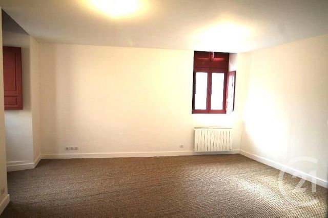 Appartement T3 à louer - 3 pièces - 60.64 m2 - SARLAT LA CANEDA - 24 - AQUITAINE - Century 21 Patrimoine 24