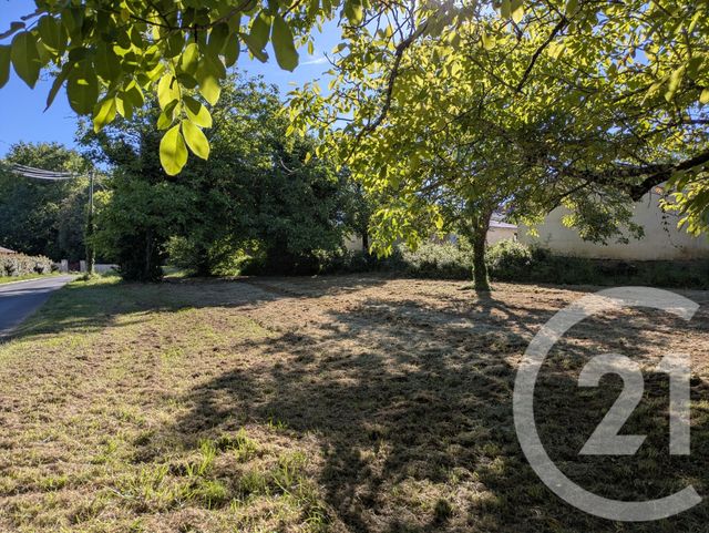 terrain à vendre - 1100.0 m2 - SALIGNAC EYVIGUES - 24 - AQUITAINE - Century 21 Patrimoine 24