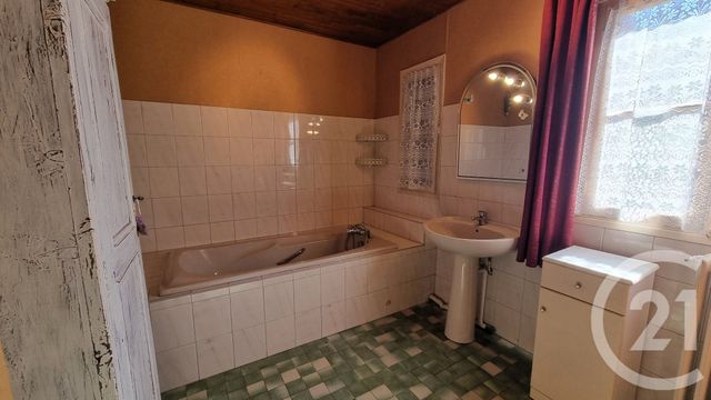 maison à vendre - 5 pièces - 167.8 m2 - VEZAC - 24 - AQUITAINE - Century 21 Patrimoine 24